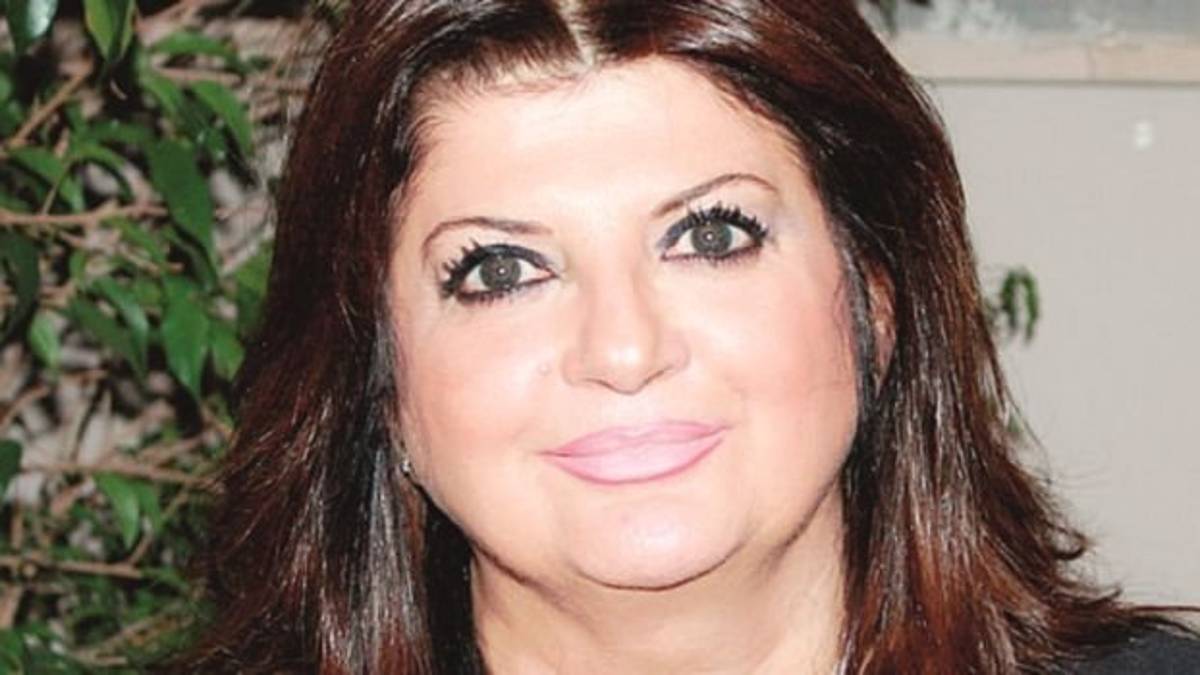 Ester Castagnoli pronta a impugnare campana e martello