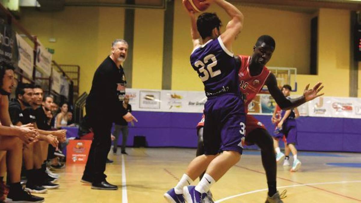 Insulti razzisti dell'arbitro al giocatore del Forlimpopoli, in vista un esposto alla Fip