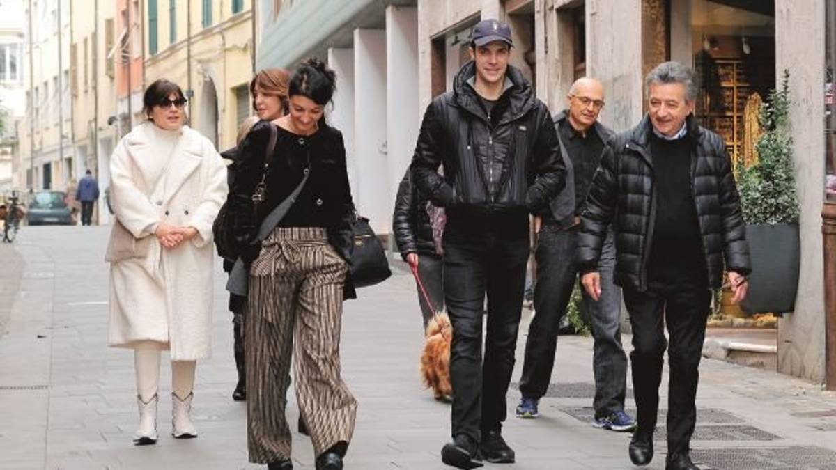 Roberto Bolle incanta Rimini poi raddoppia il bagno di folla