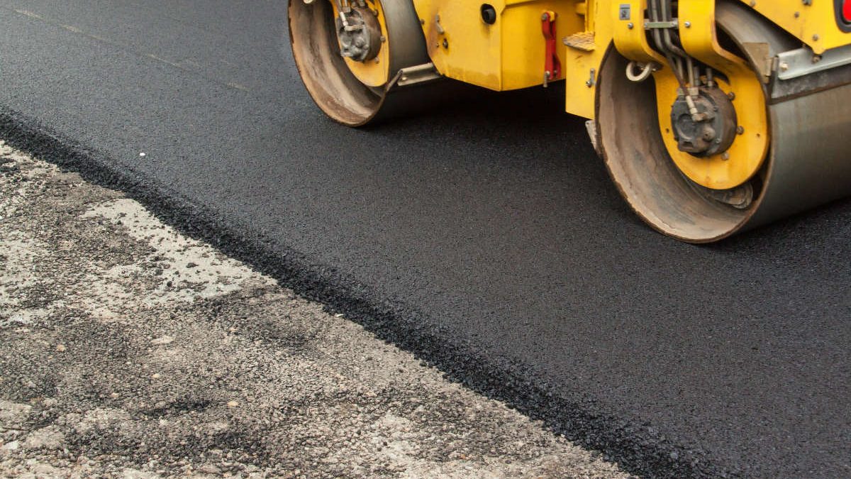 Manutenzioni viabilità stradale, avvio dei lavori di asfaltatura di via Tito Maccio Plauto