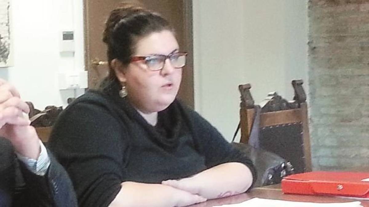 Assessora e assistenti sociali braccate, 46enne a processo a Ravenna