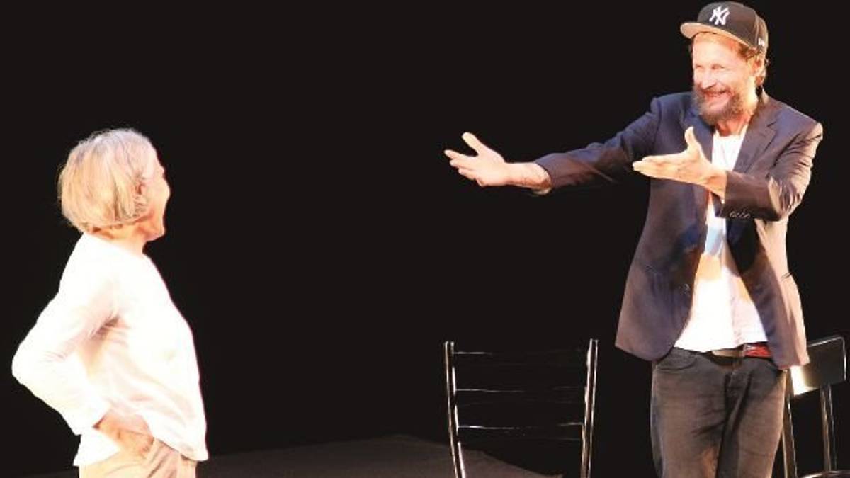 Jovanotti: «La poesia è la parola vestita a festa, ci rende più umani»