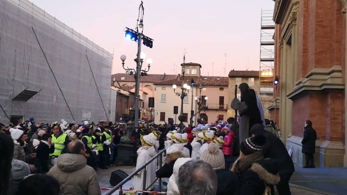 Imola, Accadde a Betlemme raccoglie una marea di fedeli VIDEO