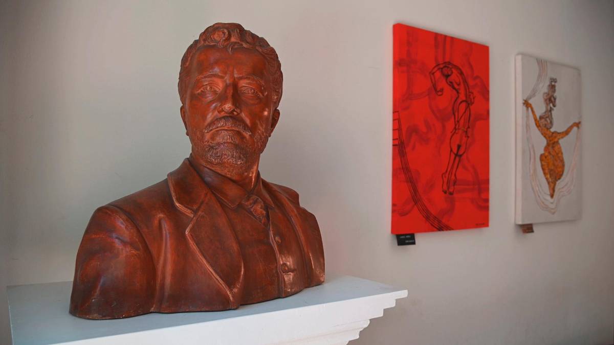 Il busto del tenore Angelo Masini (foto Fabio Blaco)