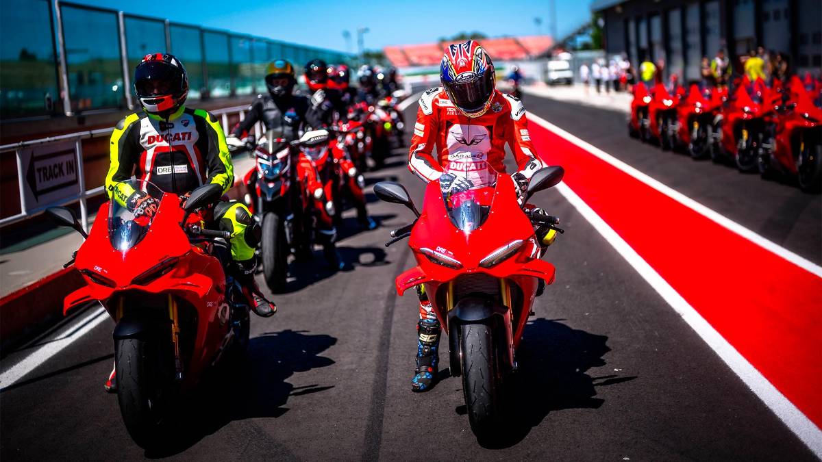 I 100 anni della Ducati portano 25 milioni di euro di indotto nella riviera romagnola centenaria GALLERY