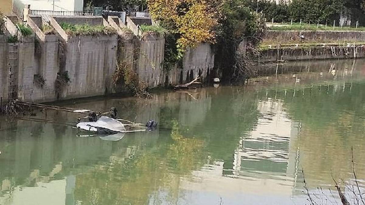 La puzza del torrente Tavollo a Cattolica diventa un giallo