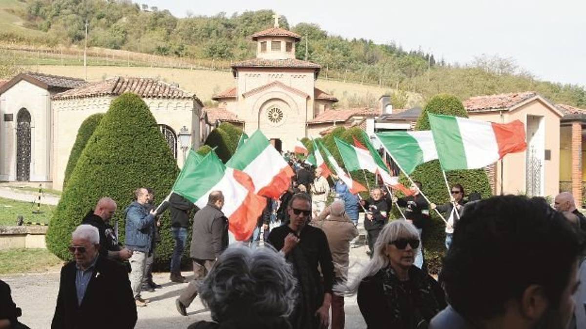 Nostalgia o turismo? No, si chiama fascismo
