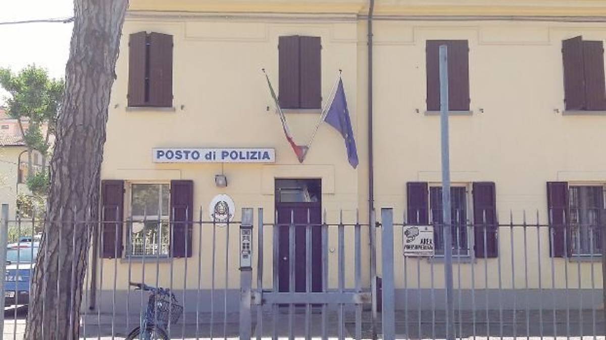 Parapiglia sul bus a Cesenatico per rubare valigia