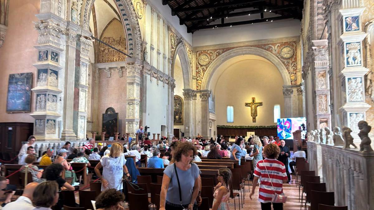Papa Leone a Rimini, l’attesa in Duomo