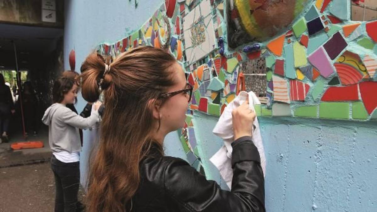 Nei mosaici del Parco urbano il contributo di tanti cittadini