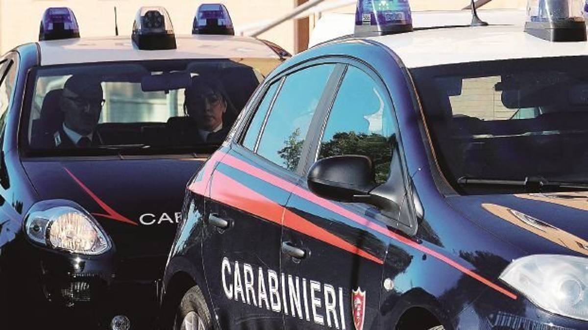 La badante sposa un anziano già demente: figlio a processo per sequestro di persona