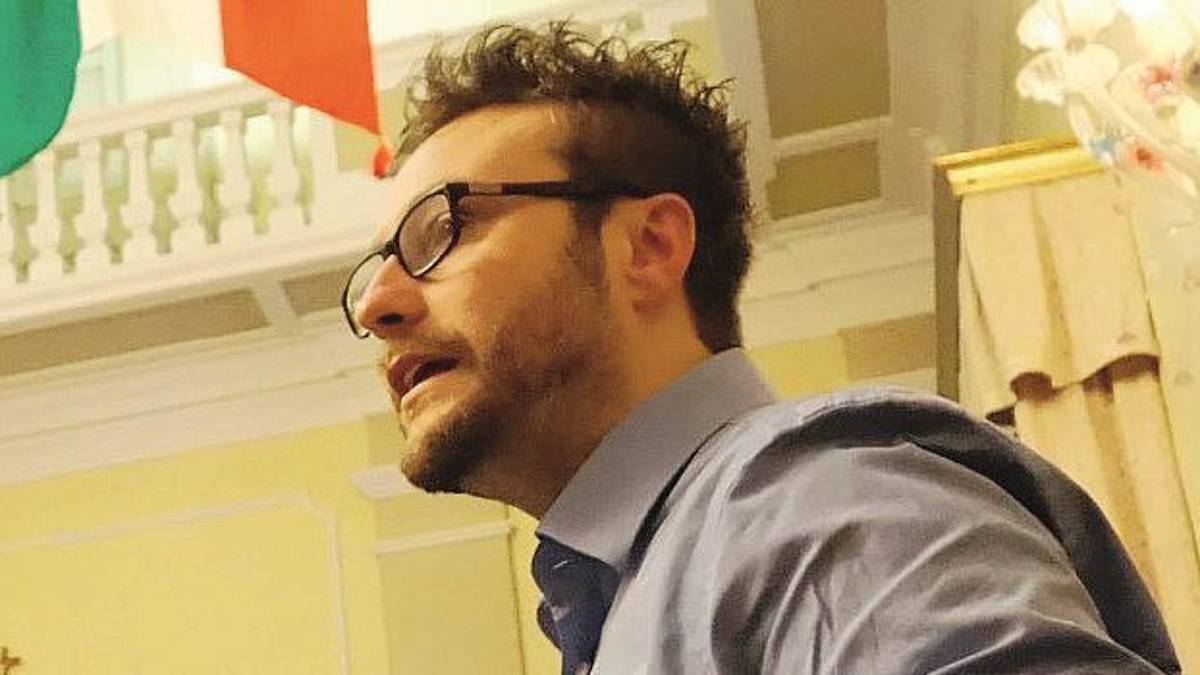 Tarozzi gela il Pd: «Mi prendo un pausa»