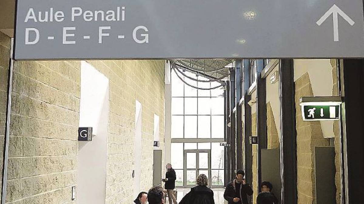 Rimini, diseredato dal papà, rampollo ravennate a processo perché non paga gli alimenti alla ex