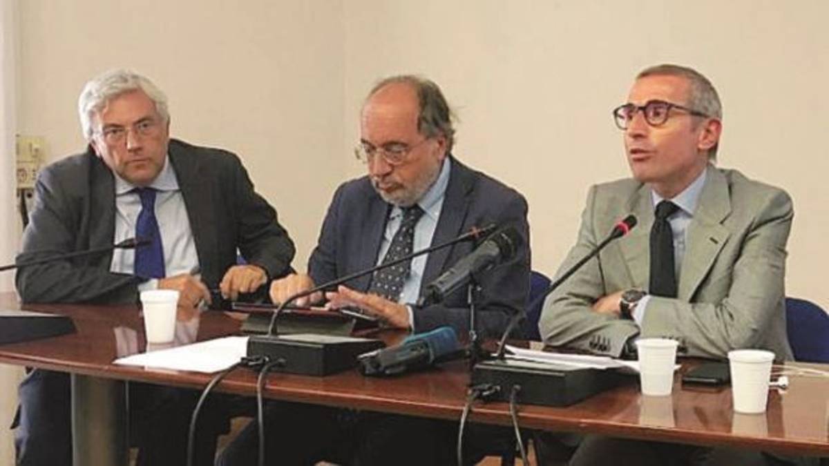 Il taglio dei contributi all'editoria in legge di bilancio. Fnsi e Cnog: «Decisione di inaudita gravità»