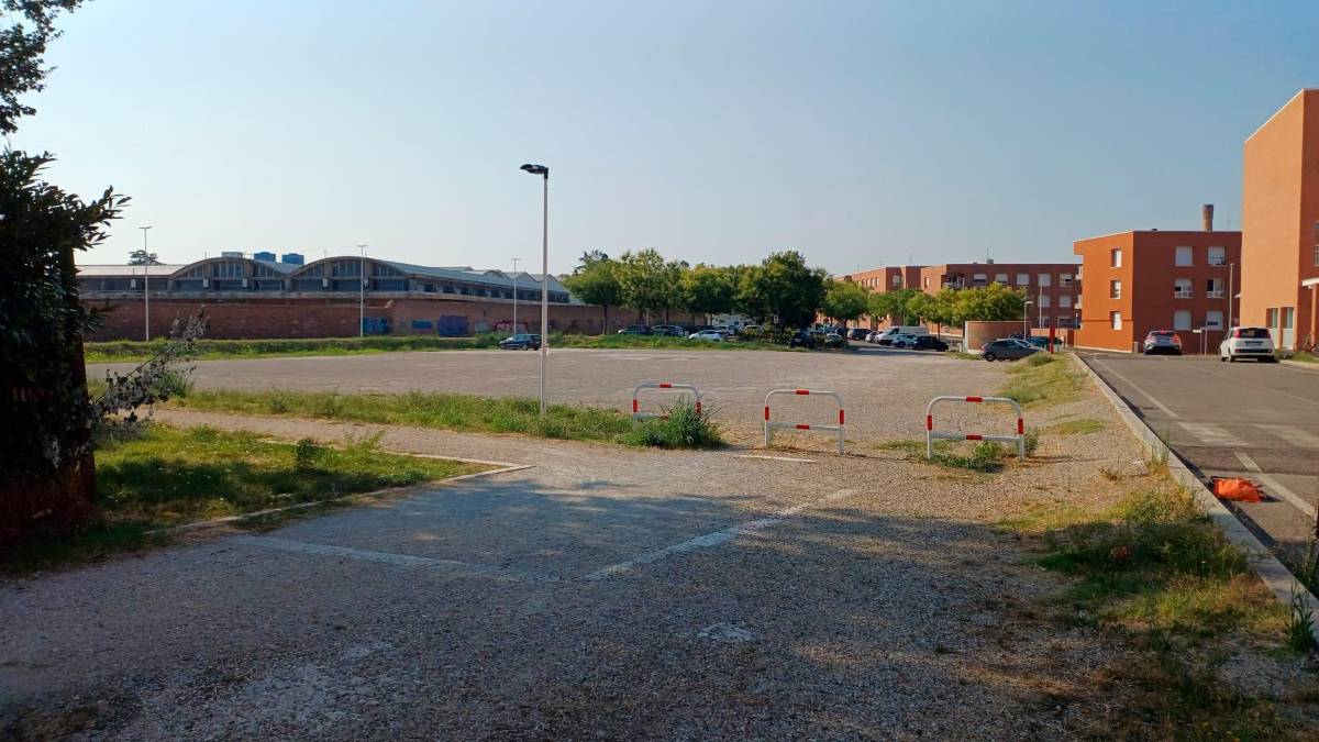 Il piazzale dove sorgerà il parcheggio