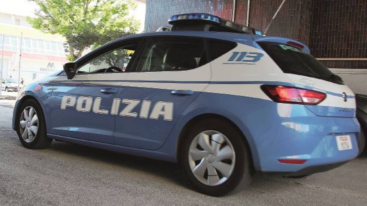 Muore in casa per un malore. Trovato dopo oltre un mese