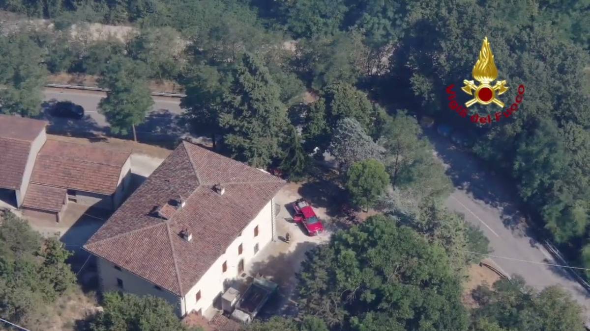 Brisighella, incendi in collina: si segue la pista del rogo doloso VIDEO