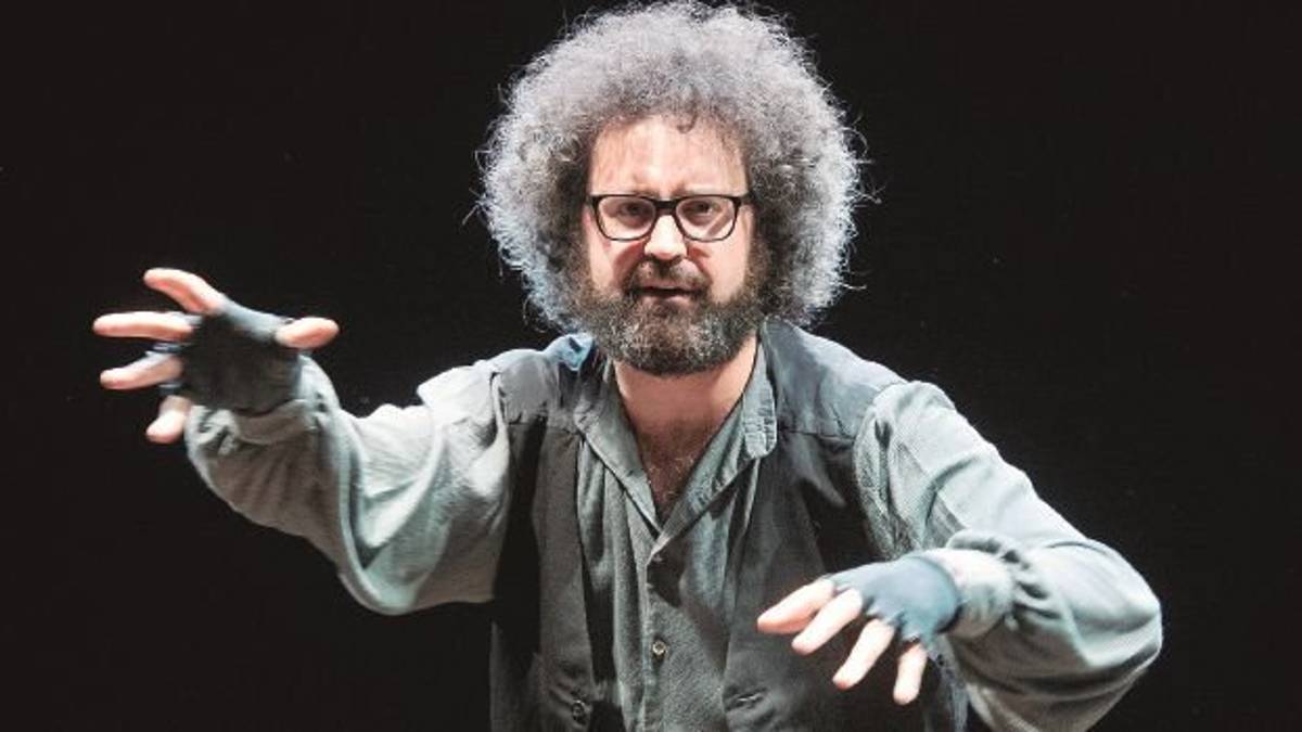 Simone Cristicchi questa sera sul palco a Cesenatico