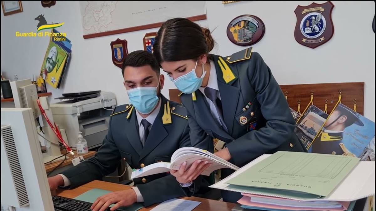 Un giro di 361 persone a lavorare in nero negli alberghi: nei guai società con sede a Bellaria VIDEO