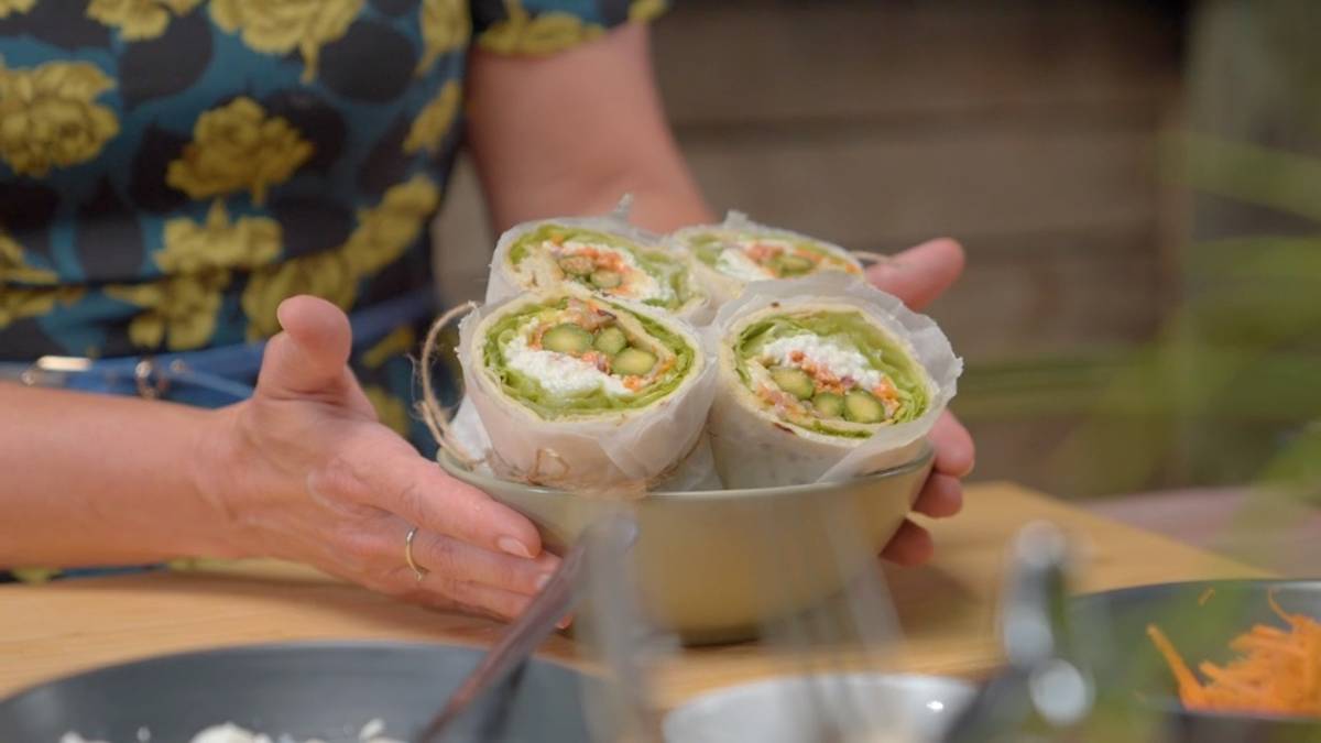Involtino di piadina, squacquerone e asparagi: il Not dog della food blogger riminese da Orietta Berti