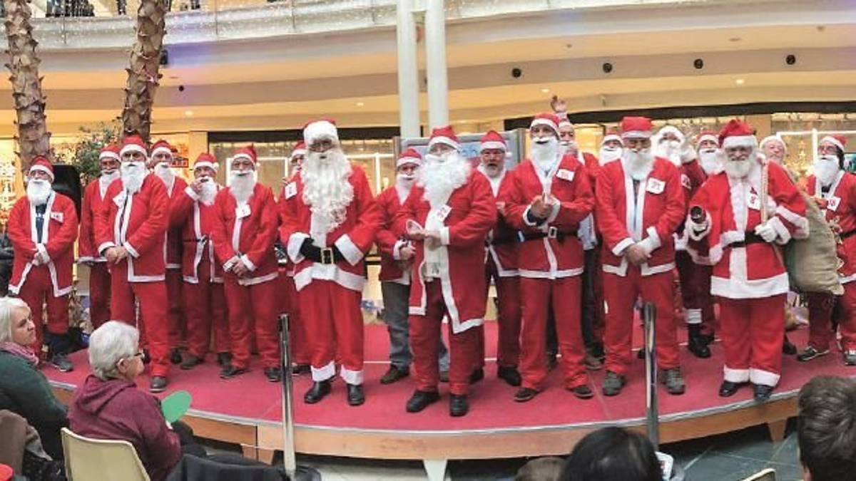 Rimini, ingaggiato come Babbo Natale a 2.500 euro per 11 giorni un 65enne di Novafeltria
