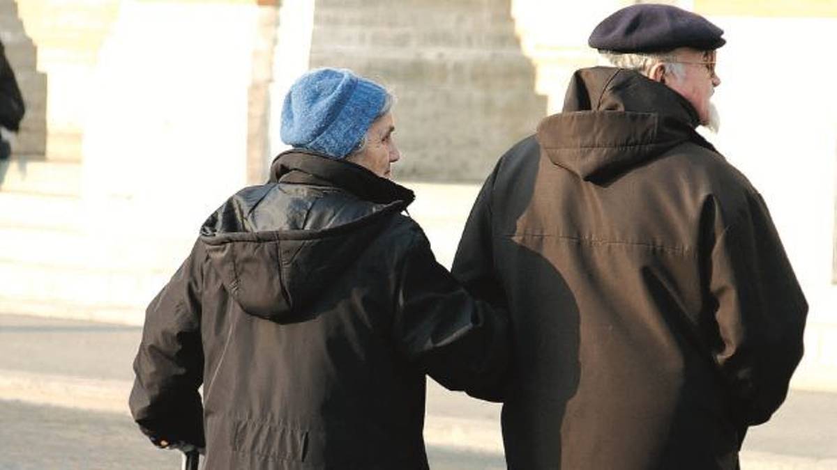 Oltre 2.400 le persone assistite in casa dai familiari