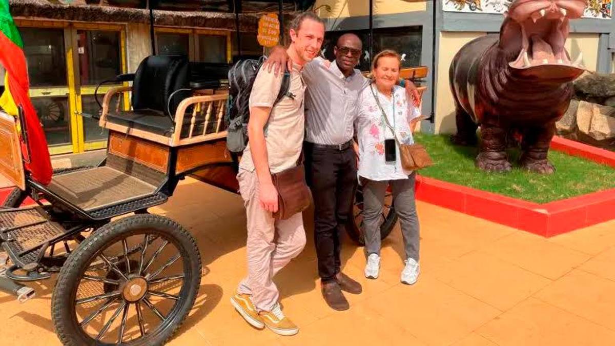 Ignazio Palazzi, don Justin e Iliana Cecchini in Benin