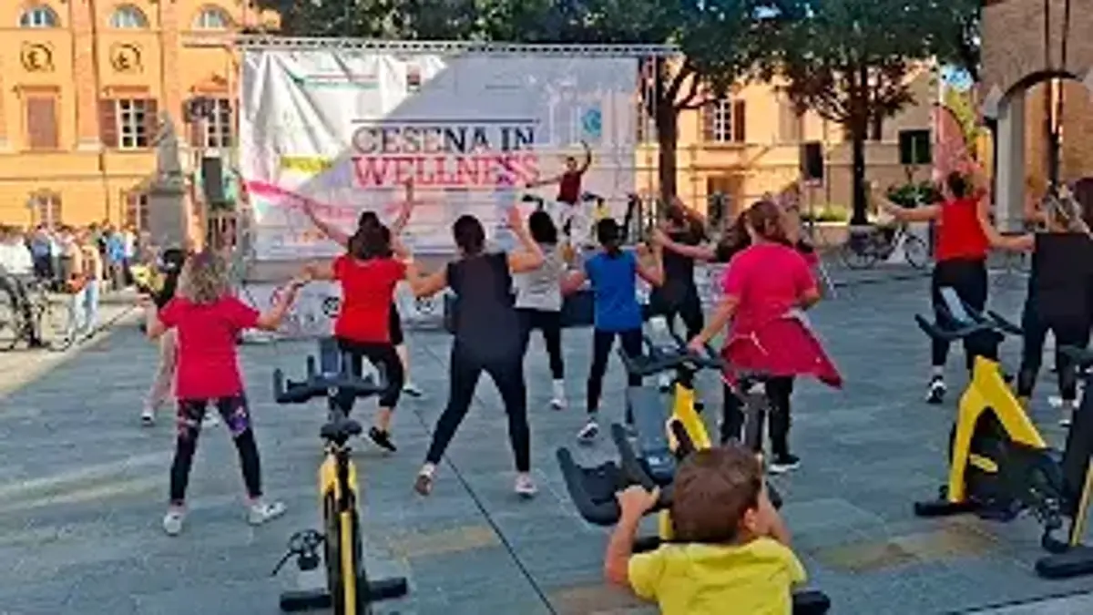 Cesena, il centro diventa una palestra a cielo aperto con la Wellness Week VIDEO