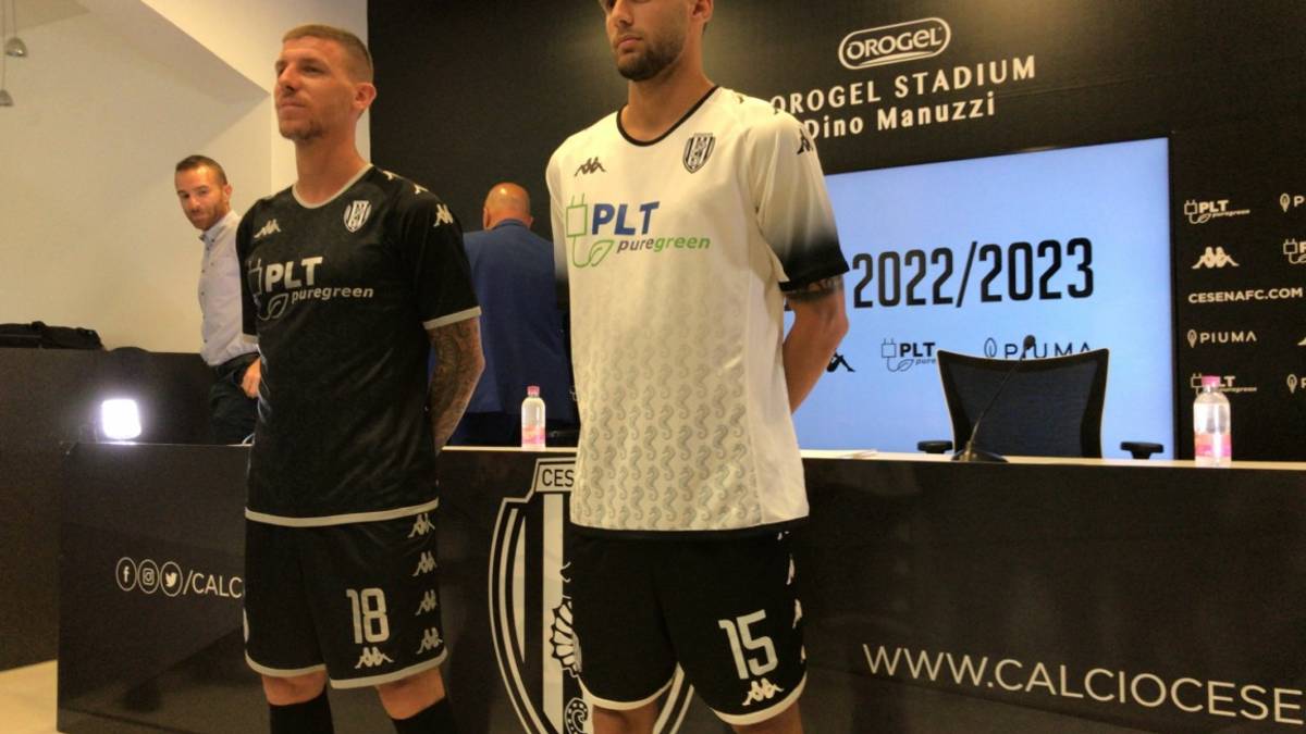 Calcio C, ecco la nuova maglia del Cesena per la stagione 2022-2023 (Video e foto)
