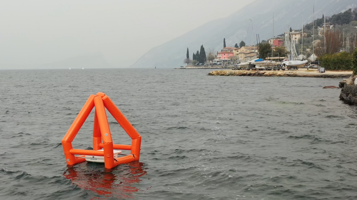 Cattolica, nasce la boa che non ha bisogno di cima e ancora