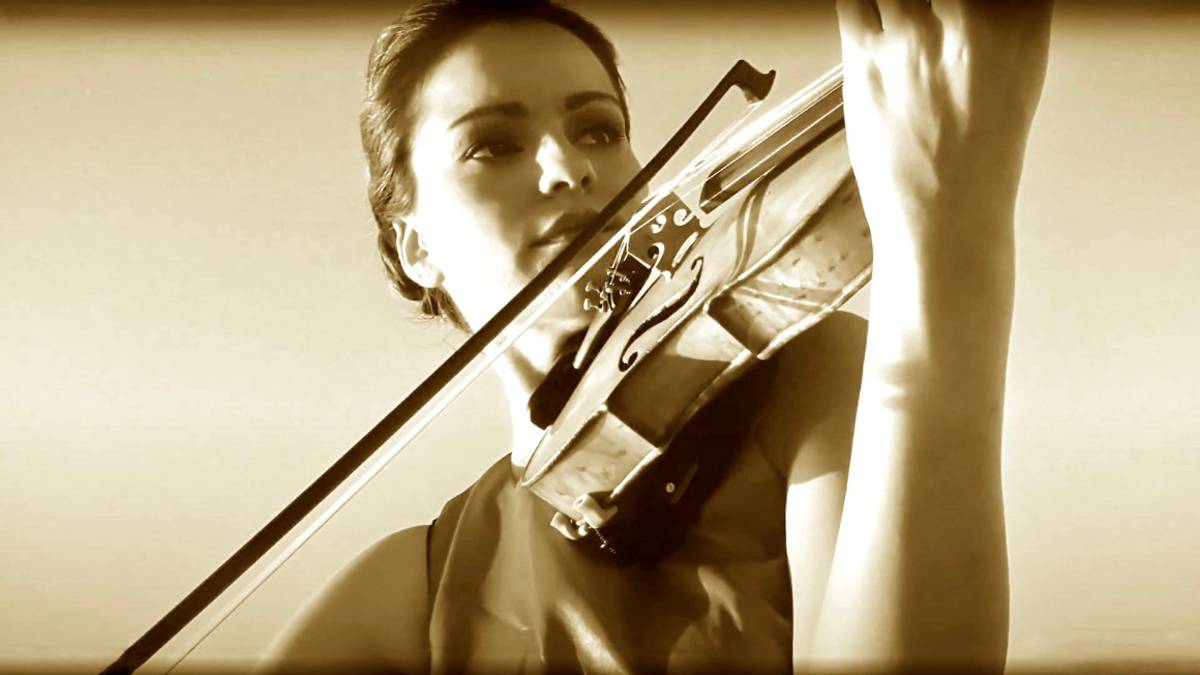 La riminese d'adozione Desislava Kondova nell'ultimo album dei Chicago