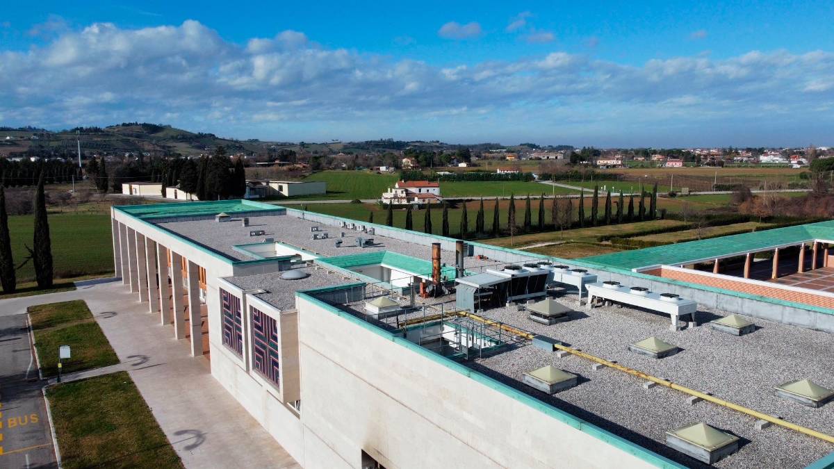 Cesena: incendio notturno e danni al forno crematorio nel cimitero di Tipano