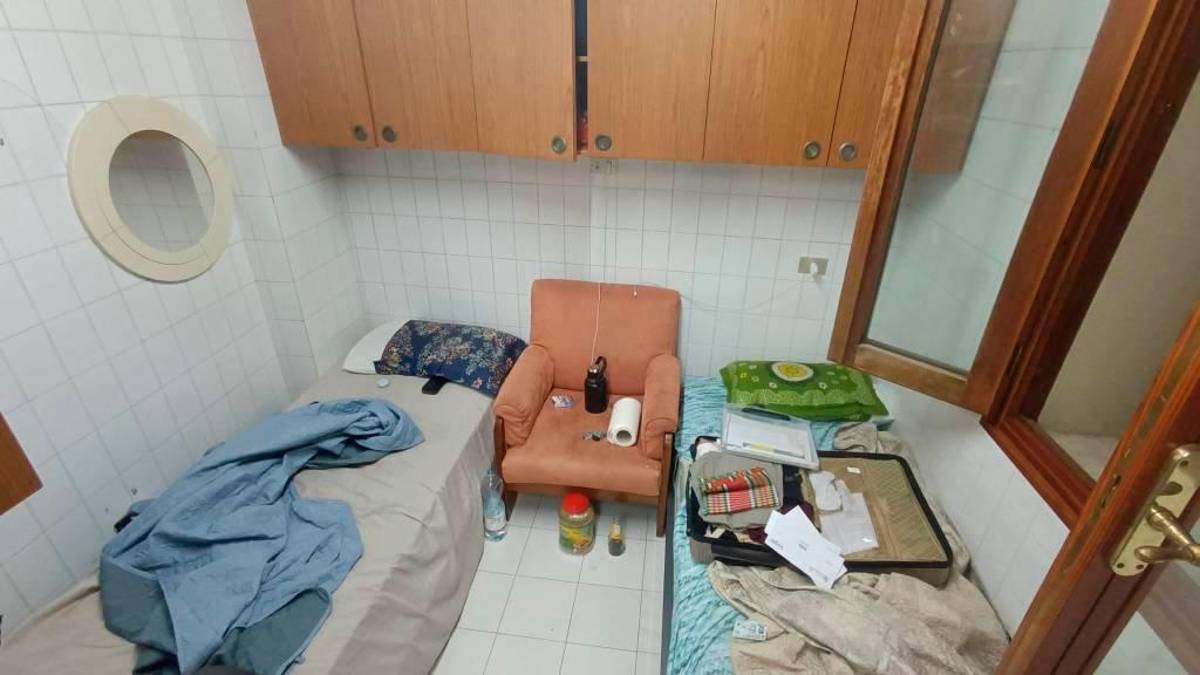 Ben 20 persone identificate di nazionalità bengalese, pakistana e marocchina