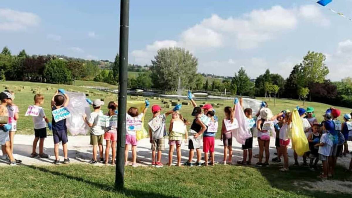 Cesena, parla l'educatore in parrocchia escluso perché Gay: Evitate le accuse, pensiamo al bene dei ragazzi.