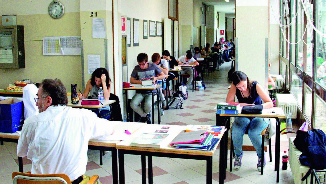 Forlì, la proposta. Test sierologici ai prof per la maturità