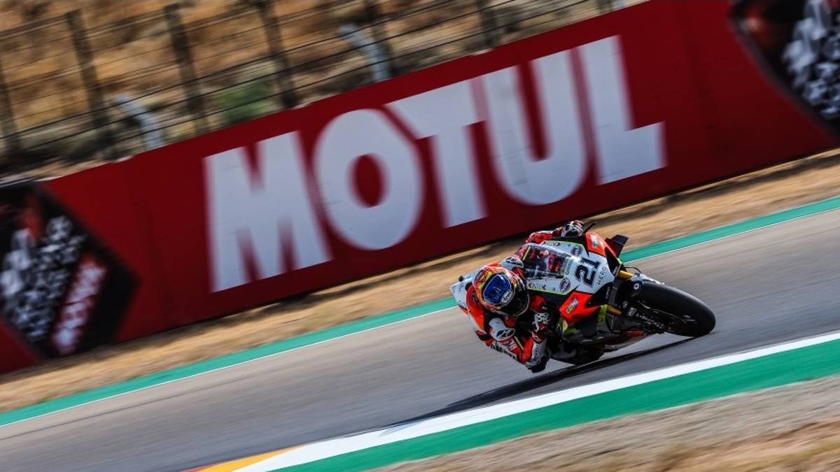 Superbike, GpAragon: super Ducati e ottimo 4° posto di Rinaldi