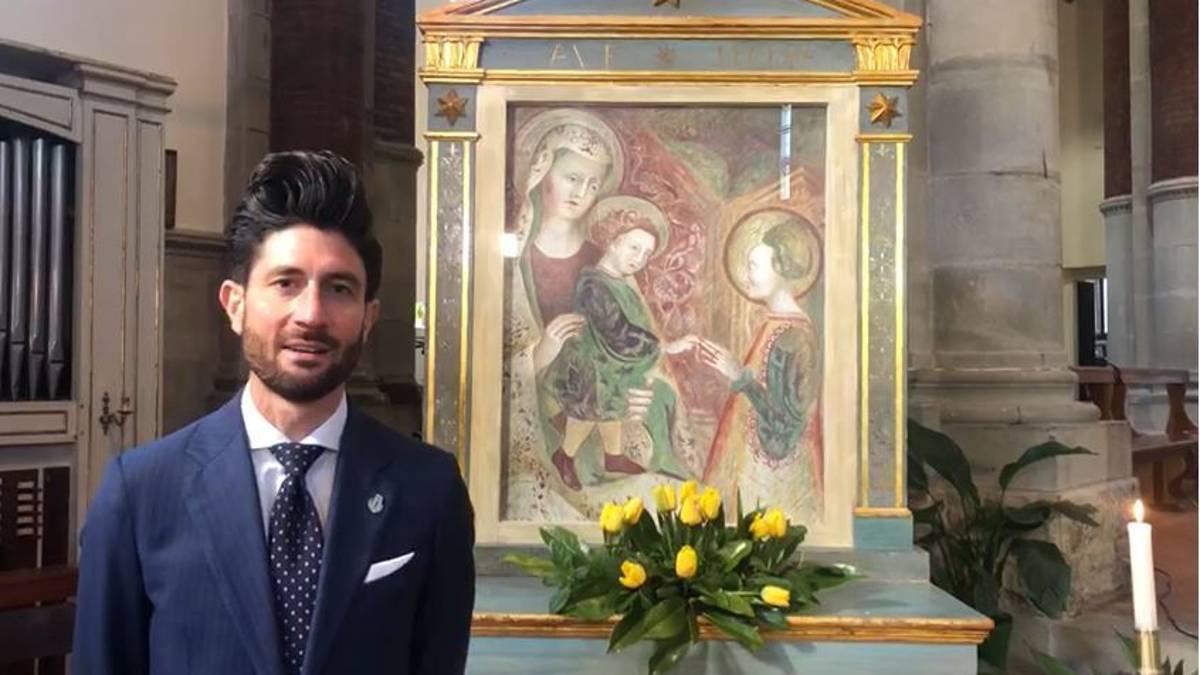 Bagno di Romagna, vetrofanie gratis per abbellire le vetrine di negozi sfitti