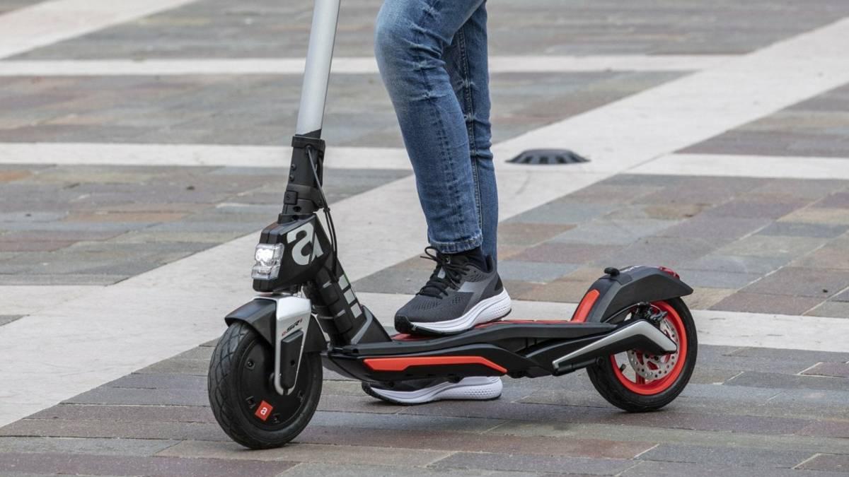 Rimini, monopattini: rinnovata la convenzione con il gestore