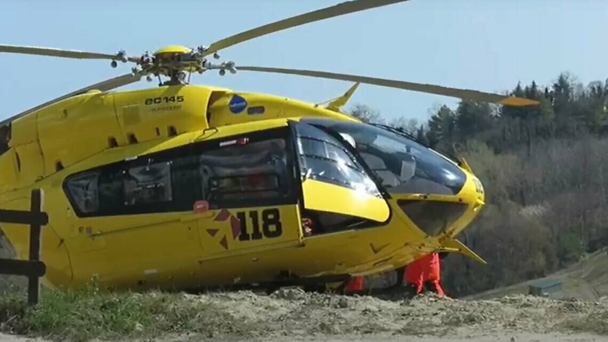 San Giovanni, scontro tra auto e scooter. Ferita una minorenne