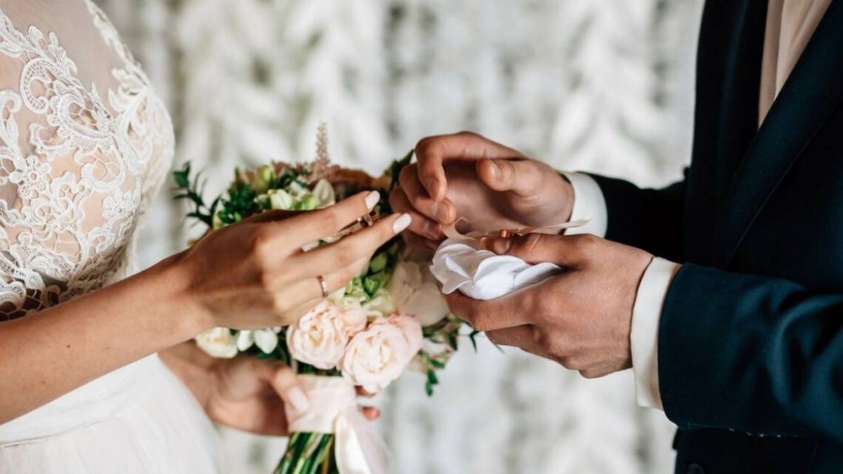 Covid-19, a Cesena 7 contagi ai matrimoni: tamponi per 180 invitati