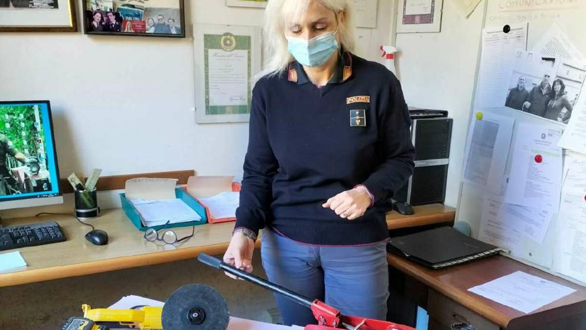 Raffica di furti nella zona collinare, due fermi