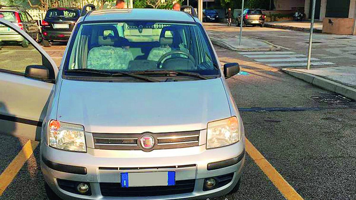Riccione, multato per aver occupato il posto invalidi. Vane le scuse