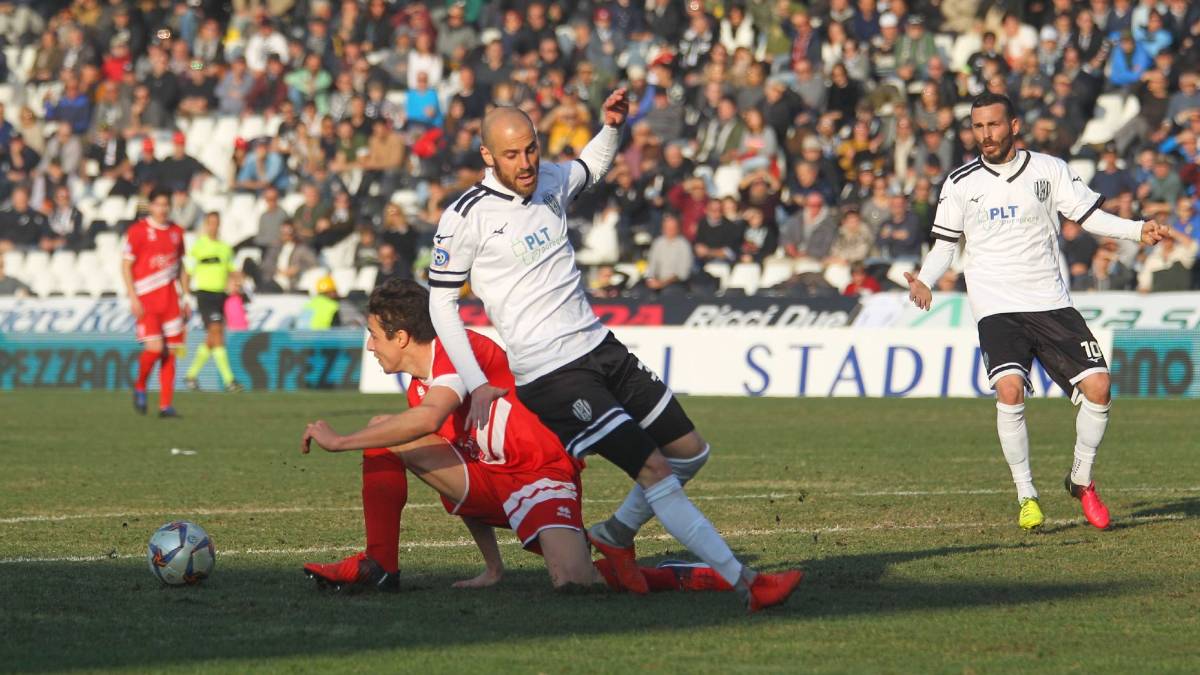 Calcio Serie D Girone F, Cesena a Teramo con 350 tifosi