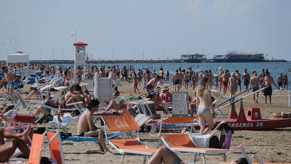 Spiagge, il Consorzio operatori balneari di Rimini: Regia nazionale sulla Bolkestein o sarà il caos