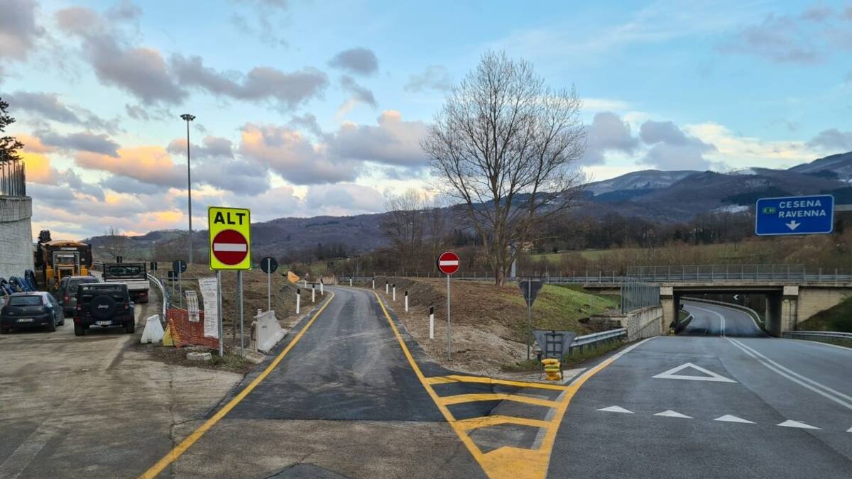 E45 a San Piero: aperto lo svincolo provvisorio