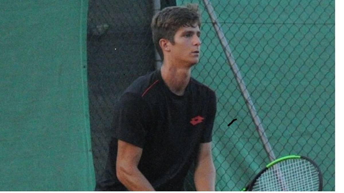 Tennis, tre romagnoli nei quarti a Riccione