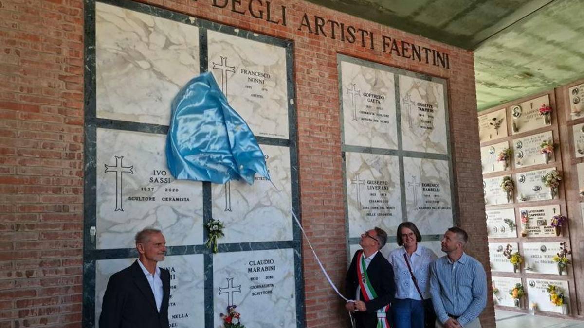 Faenza, al Famedio inaugurata l’epigrafe di Francesco Nonni