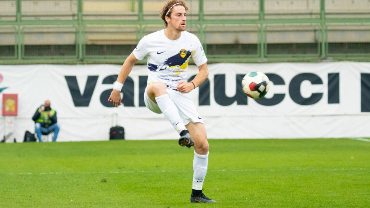 Calcio, Cesena: tre acquisti in vista, idea Calcagni a centrocampo