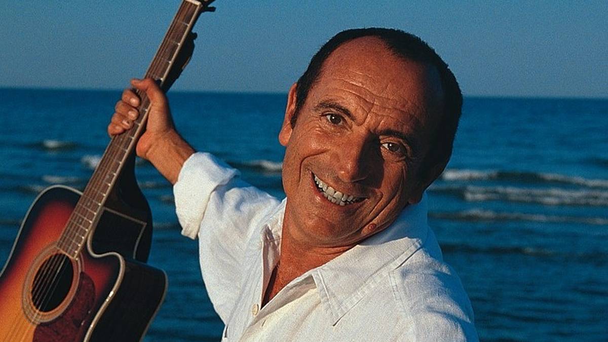 Raoul Casadei, 83 anni di vita sempre con il sorriso