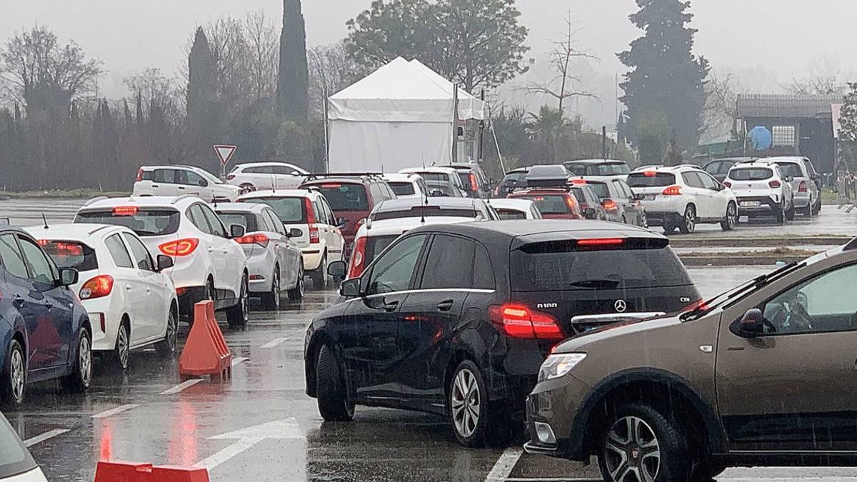 Rimini. Nuovo drive al Colosseo per tamponi riservato solo ai guariti